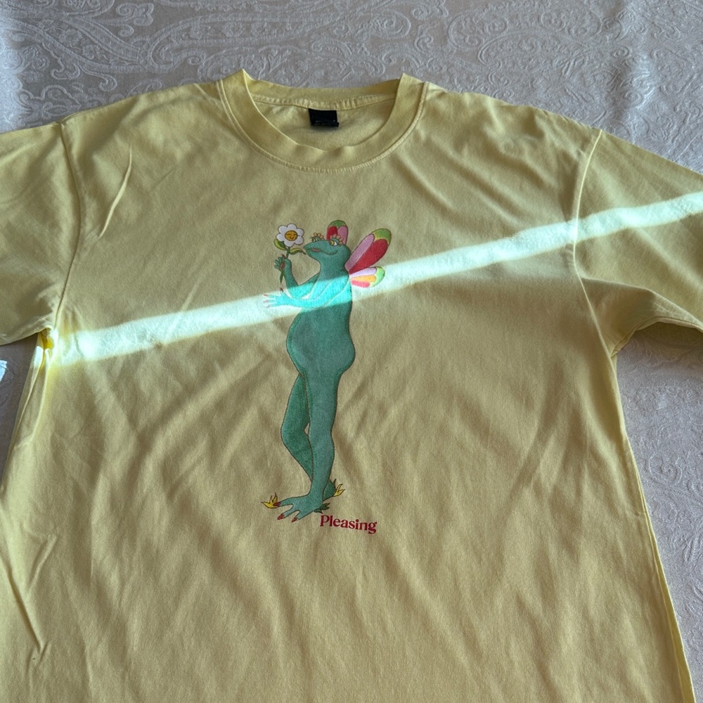 Pleasing Yellow Short Sleeve Tee